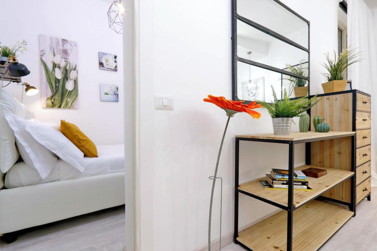 Leonina Charme - My Extra Apartment *